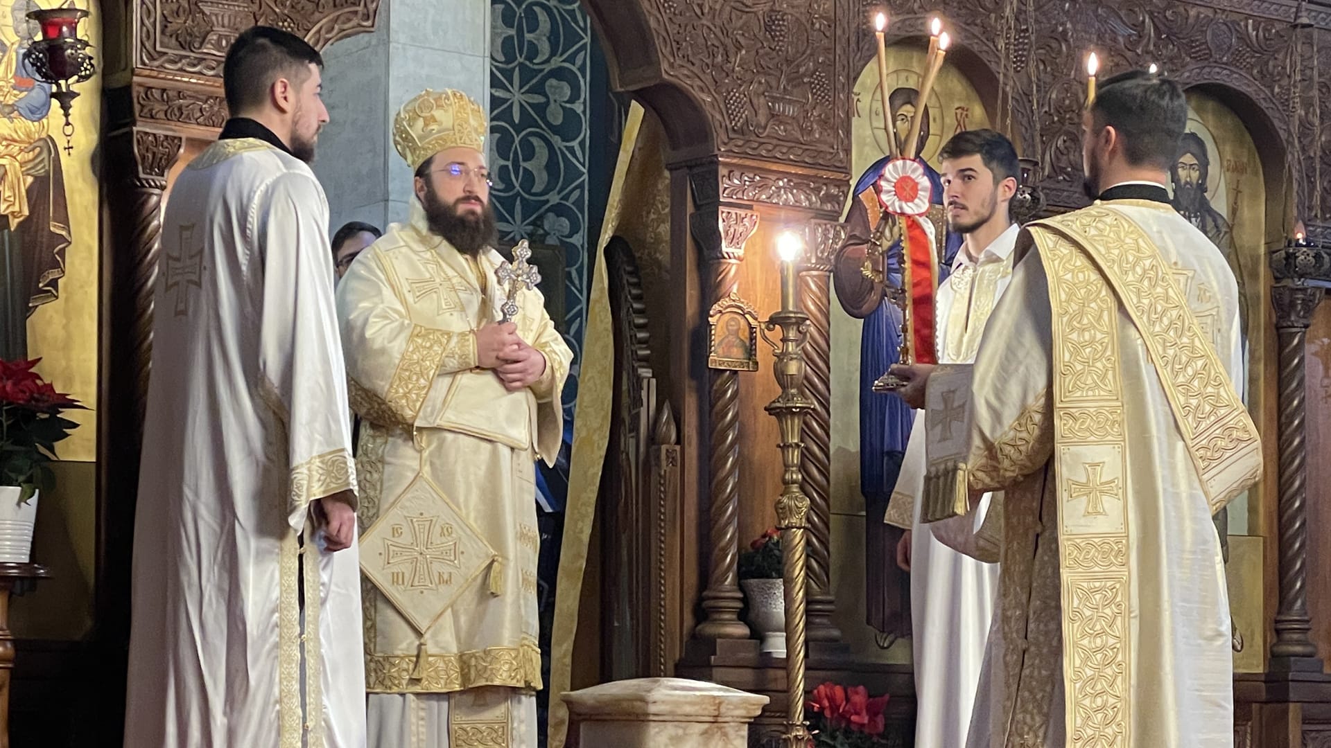 Епископ лондонски и великобританско-ирски г. Нектарије служио Свету Литургију на празник Светог Апостола Филипа