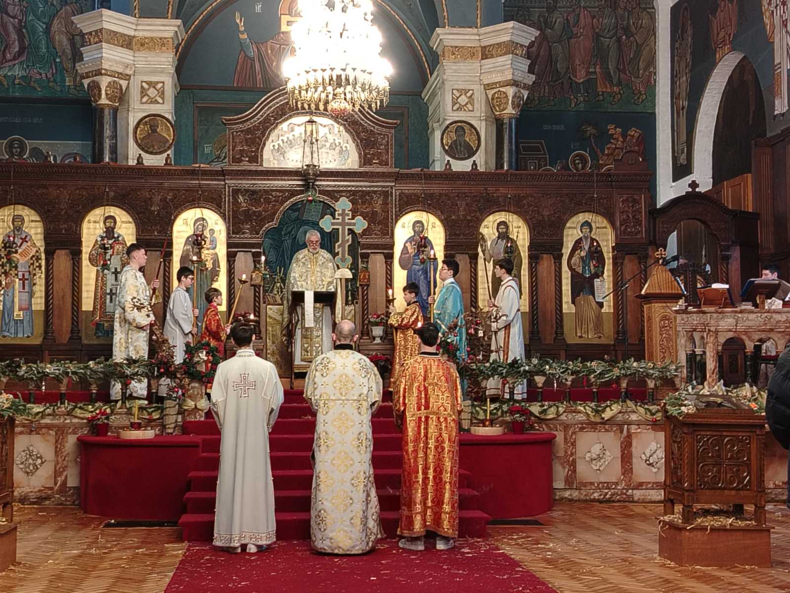 Недеља по Божићу у храму Светог Саве у Лондону