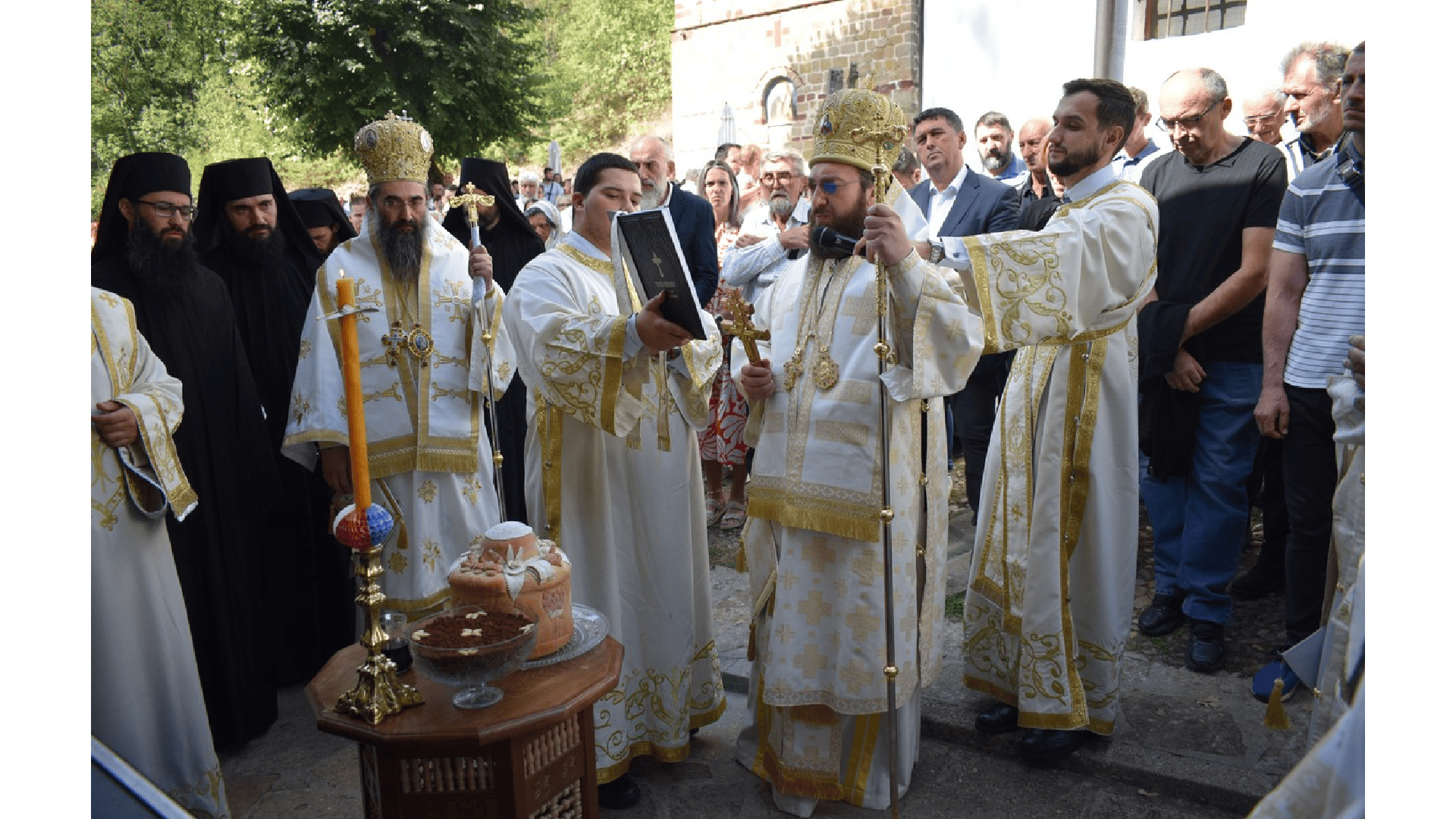 Свечана литургијска прослава празника Светог Романа Ђуниског