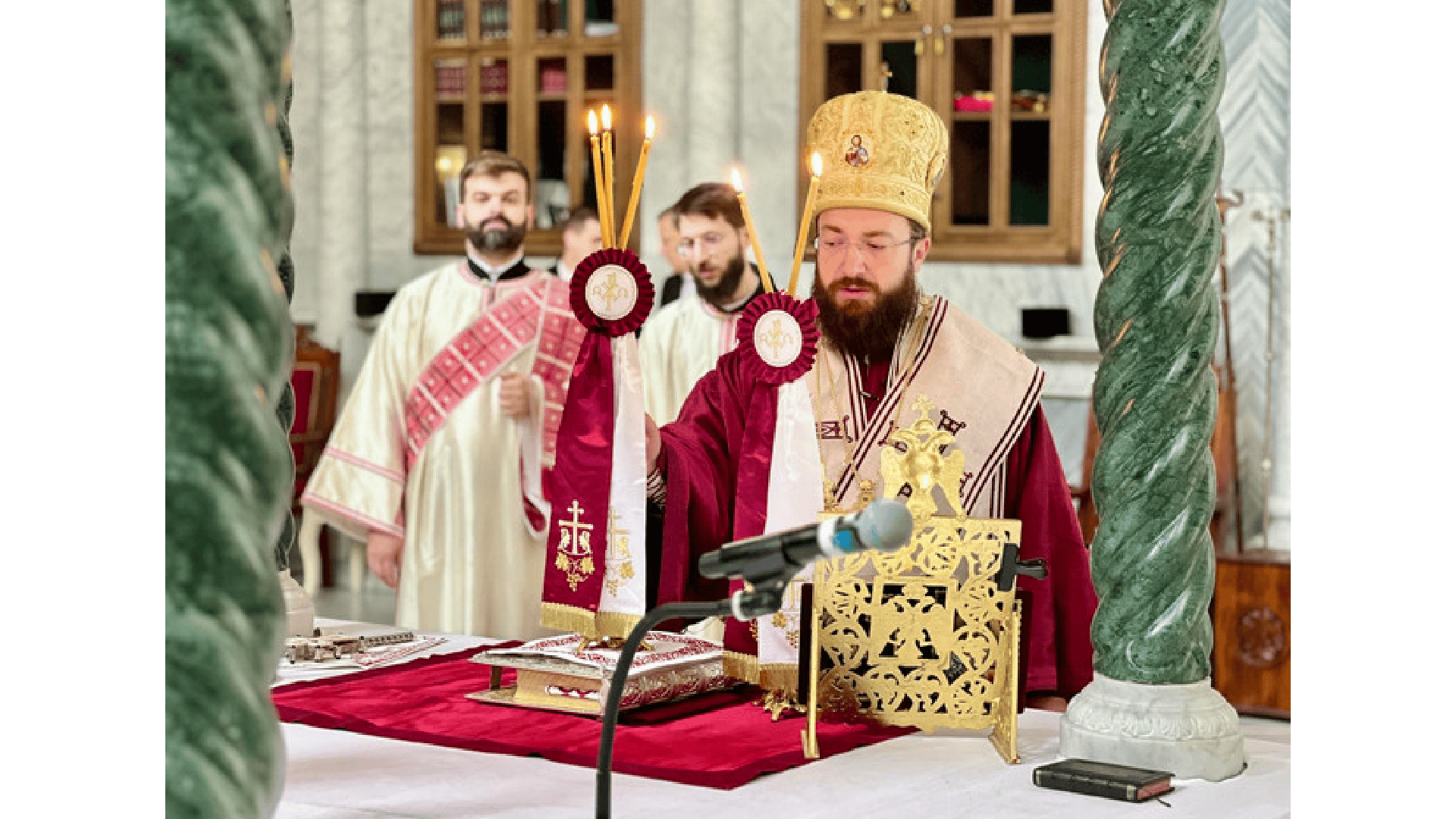 Владика Нектарије служио Архијерејску Литургију на Крстовдан у Храму Светог Саве