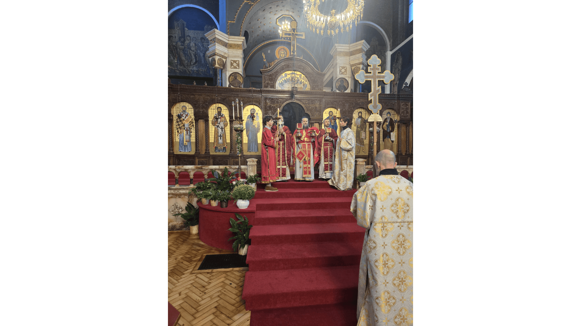 Празник Воздвижења Часног Крста у храму Светог Саве у Лондону