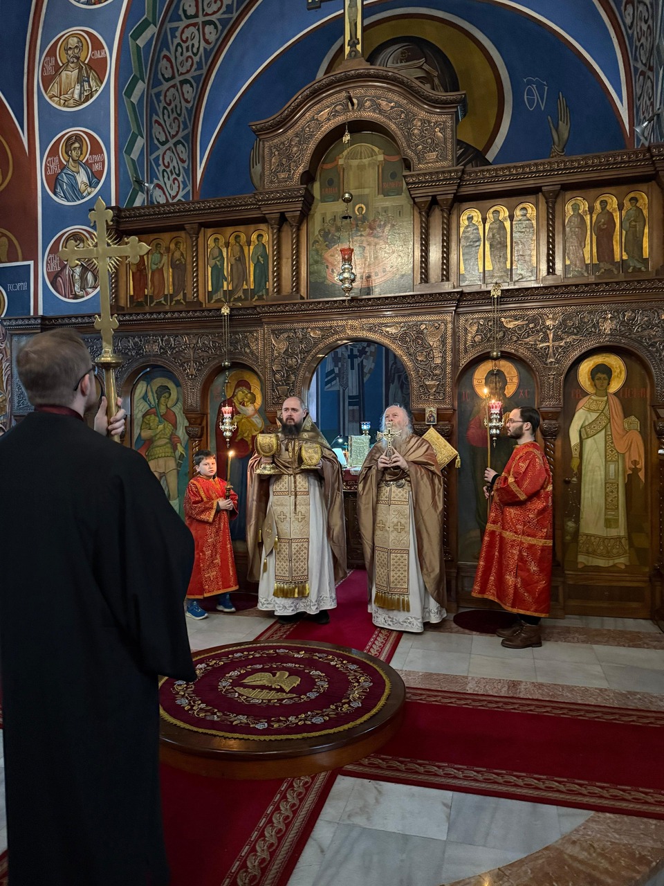 Света Литургија у бирмингамској Лазарици
