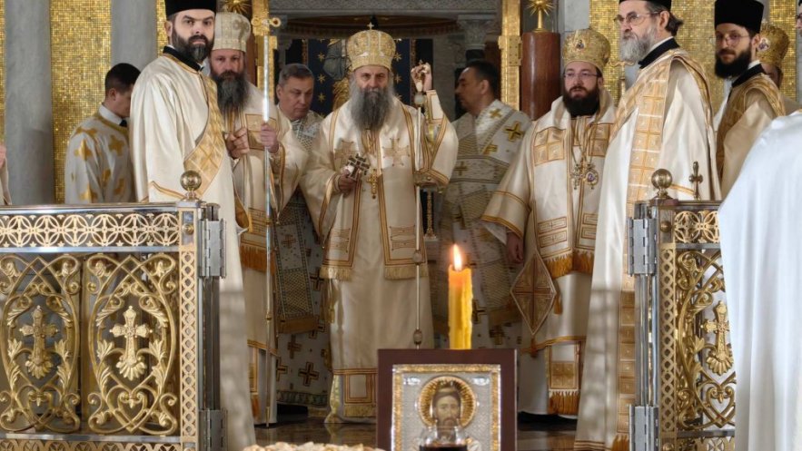 Патријарх Порфирије на Савиндан на Врачару: Славећи Светог Саву славимо Христа