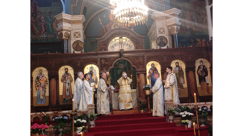 Васкршњи уторак – Света Архијерејска Литургија у Саборном храму Св. Саве у Лондону