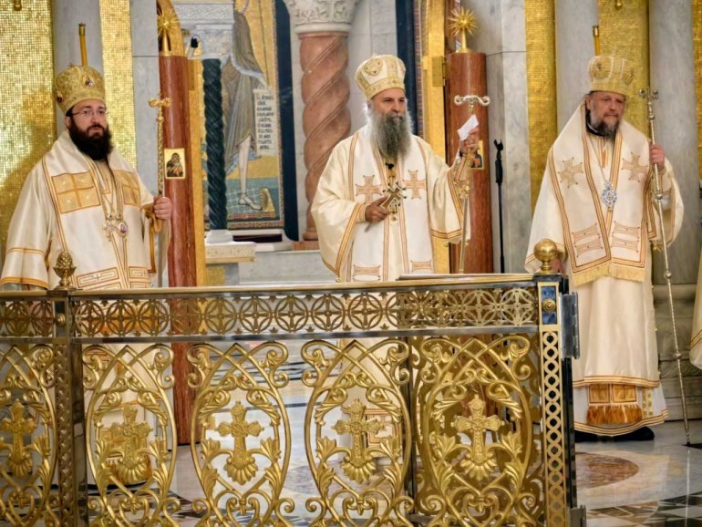 Епископ Нектарије на Петровдан саслуживао Патријарху Порфирију у Храму Светог Саве